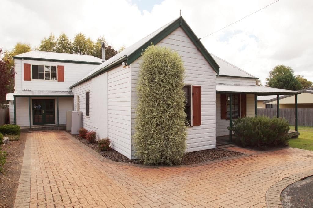 156 Allingham Street, ARMIDALE NSW 2350, Armidale - Image 1