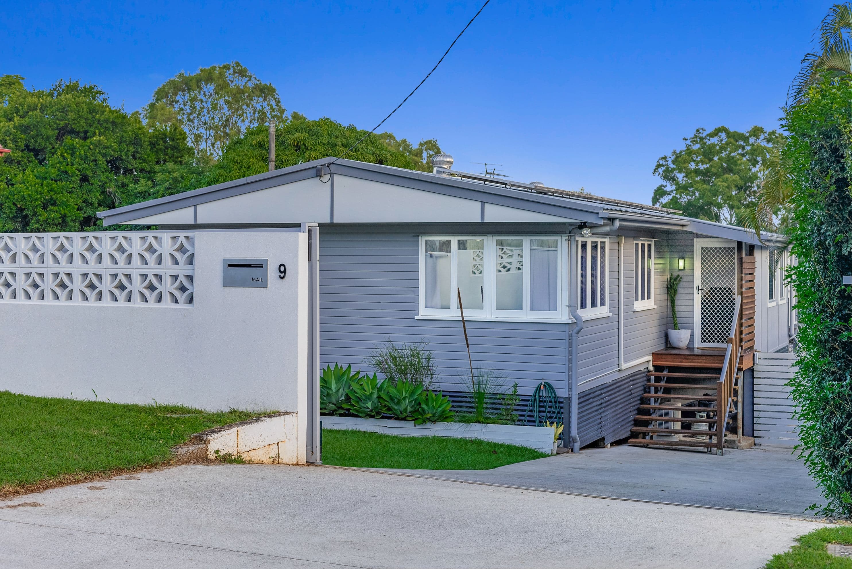 9 Crest Street, Kallangur QLD 4503, Kallangur - Image 1