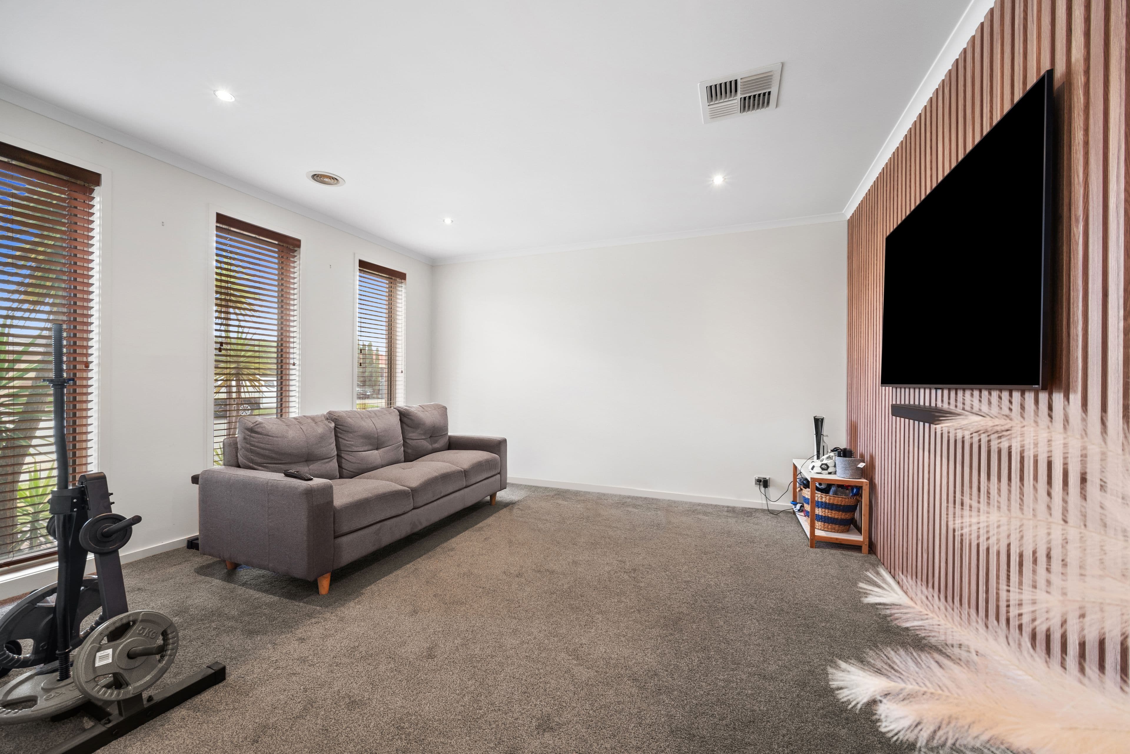 3 Desert Rose Court, Cranbourne VIC 3977, Cranbourne - Thumbnail 4