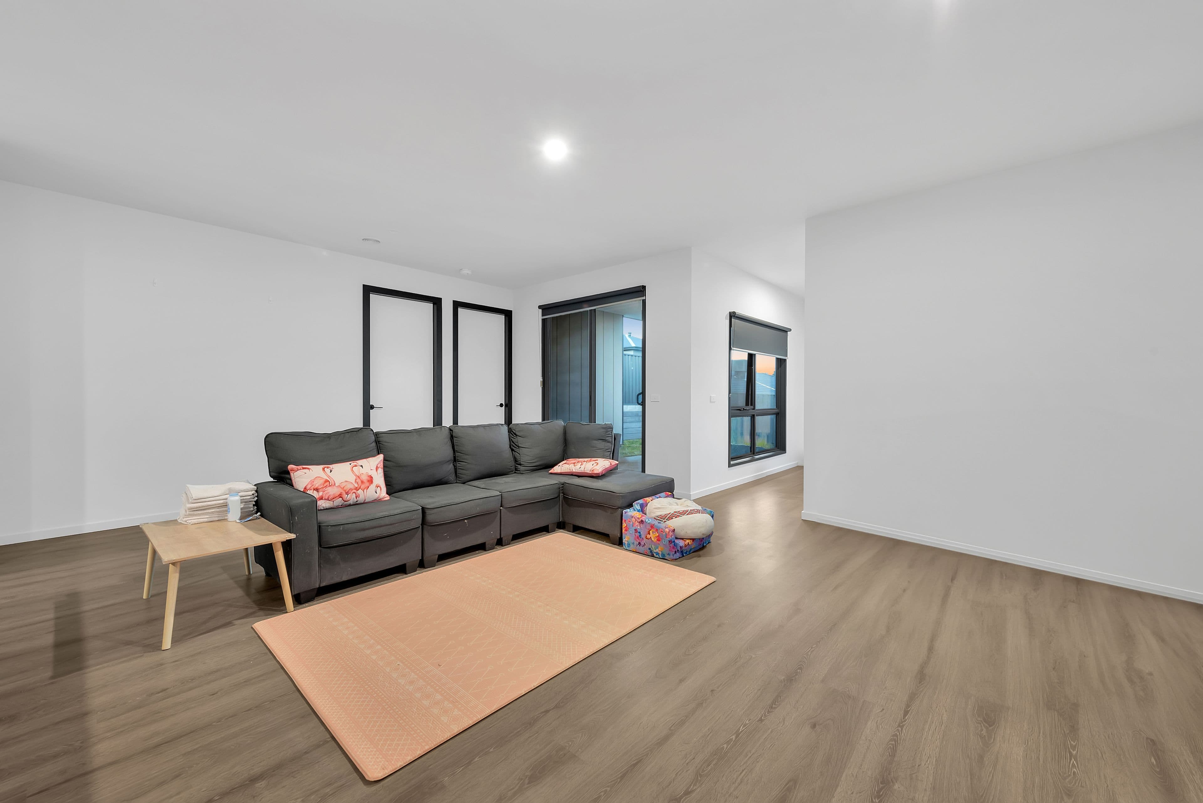8 Corvara Way, Pakenham VIC 3810, Pakenham - Thumbnail 5
