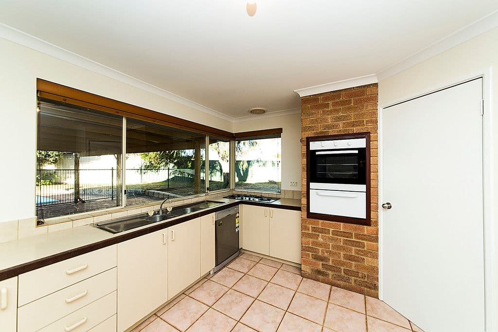 7 Derby Close, Warnbro WA 6169, Warnbro - Thumbnail 4