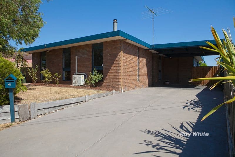 41 Craig Avenue, TYABB VIC 3913, Tyabb - Thumbnail 2