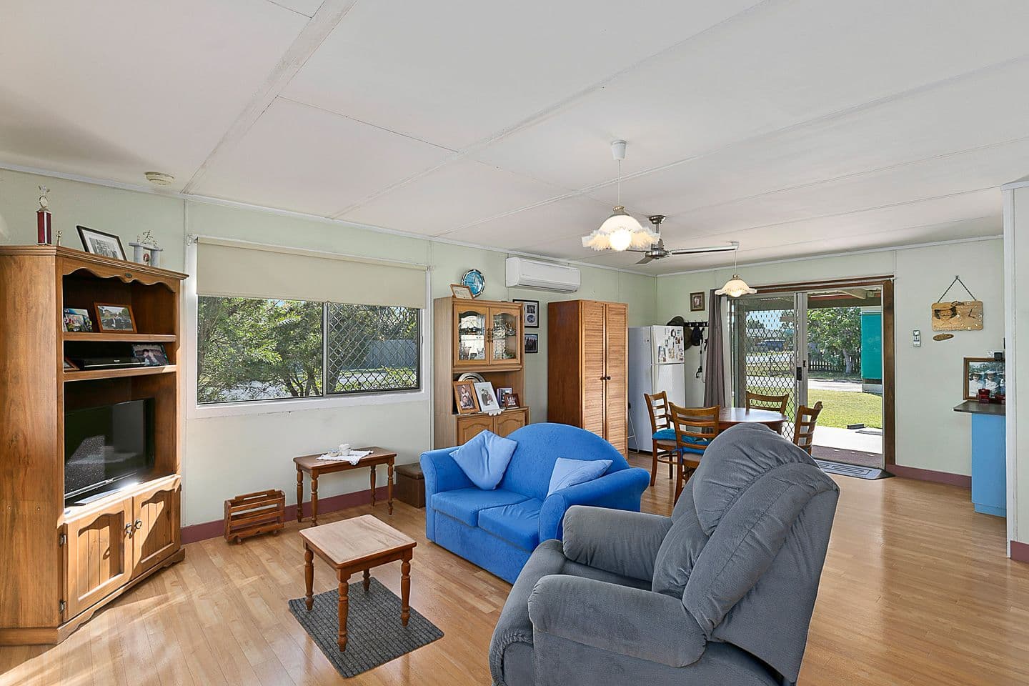 85 Limpus Street, Urangan QLD 4655, Urangan - Thumbnail 2
