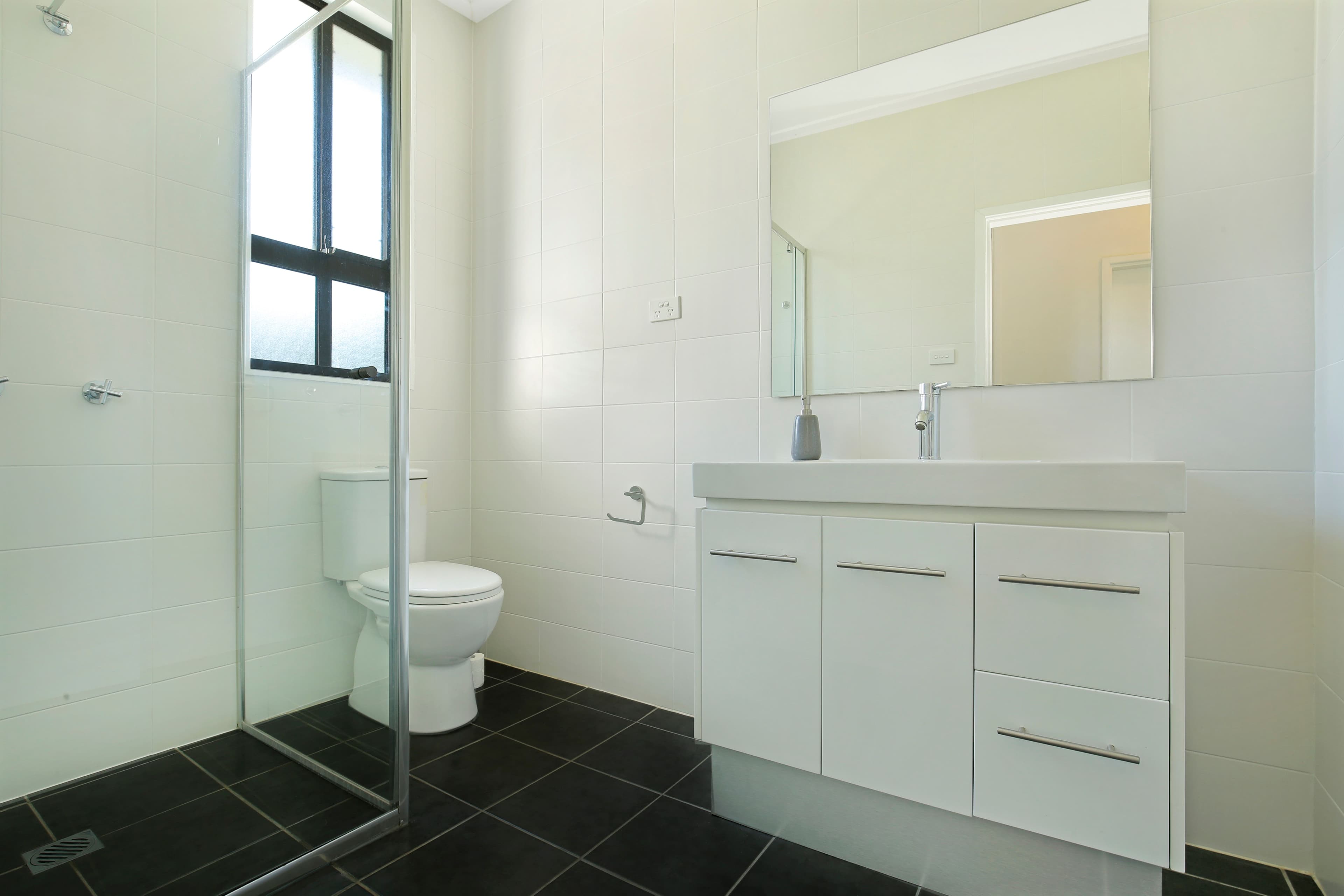 48 Essex Street, Berkeley - Thumbnail 5