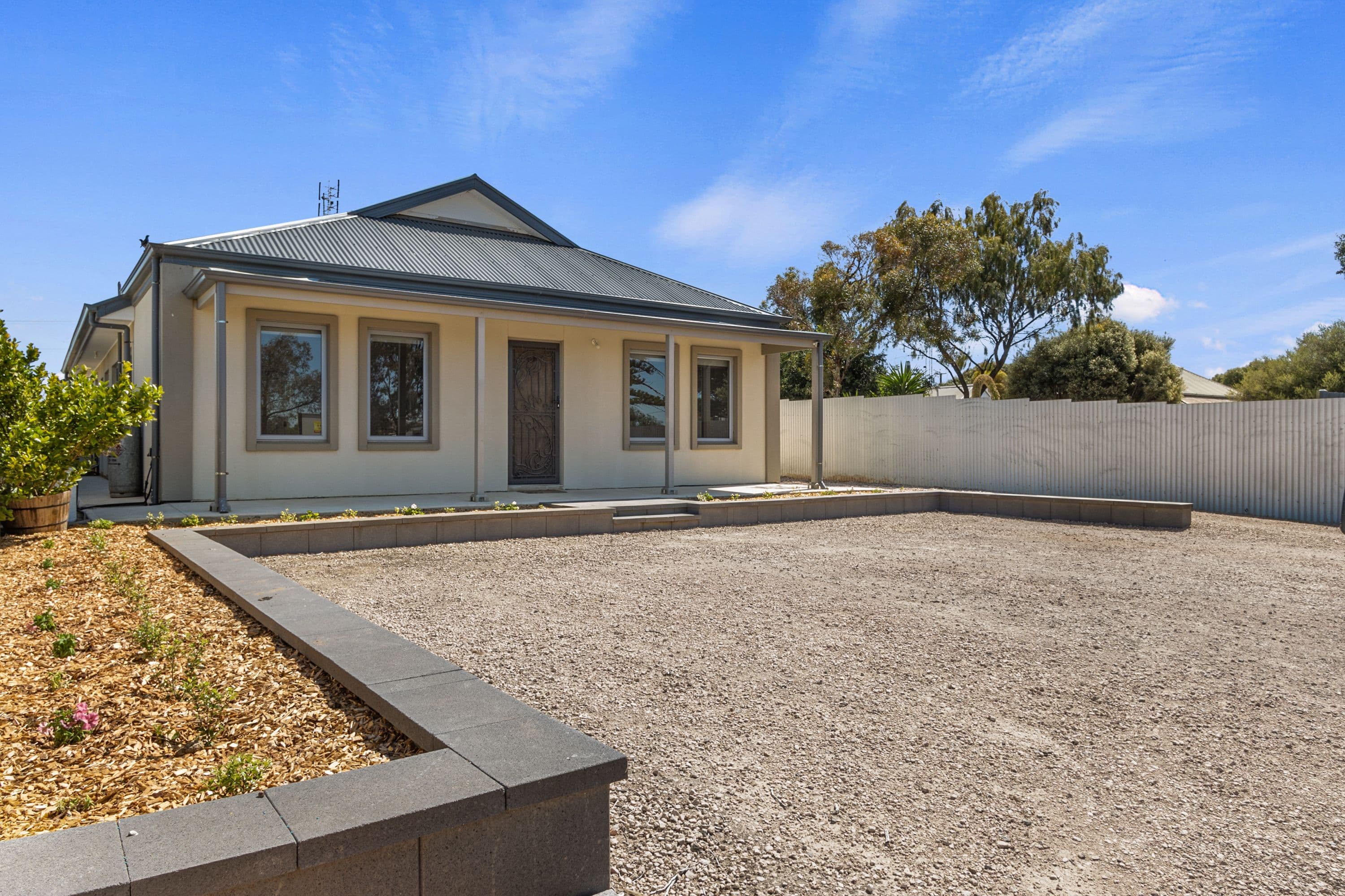 9 Kadina Road, Moonta SA 5558, Moonta - Image 1