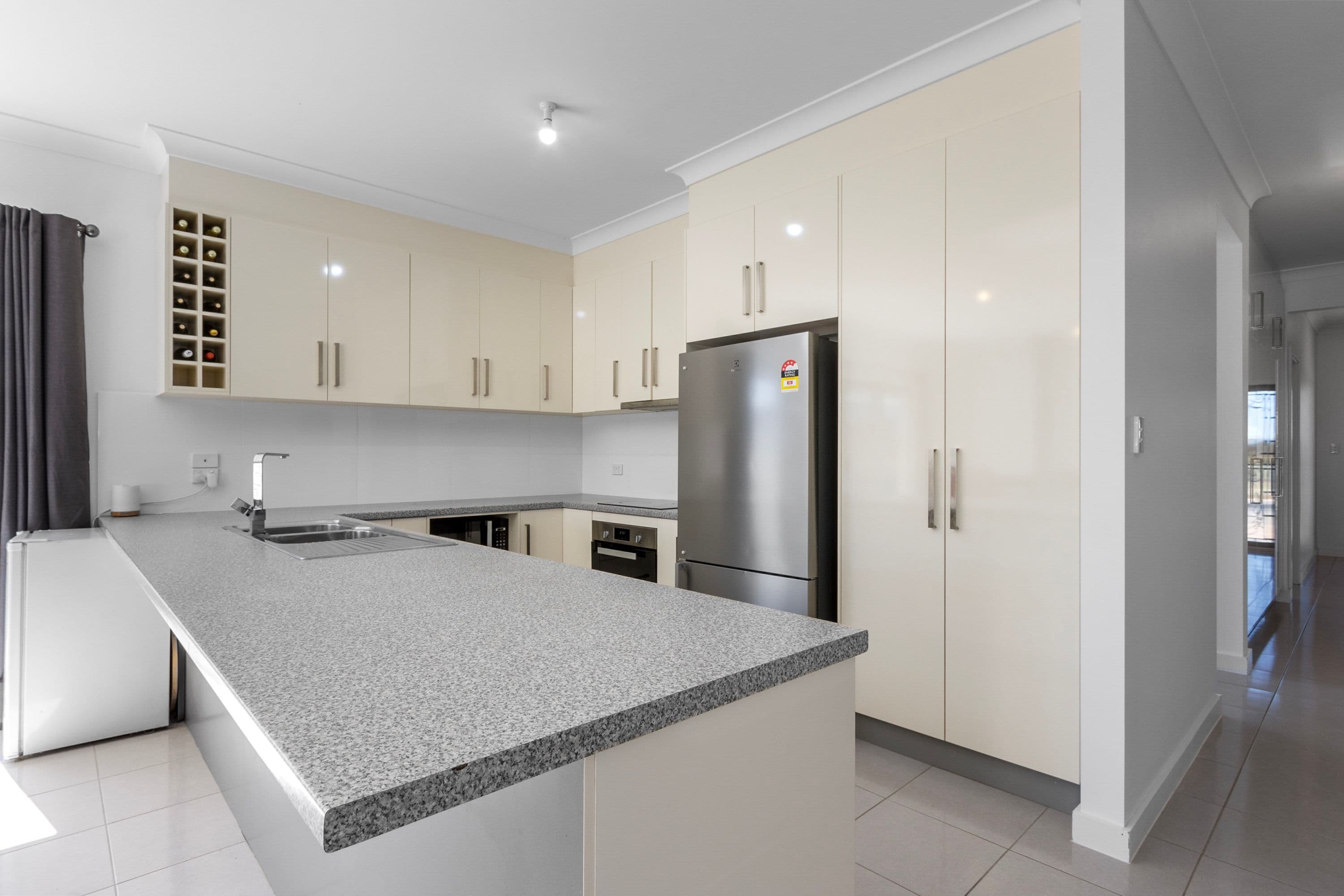 9 Kadina Road, Moonta SA 5558, Moonta - Thumbnail 4