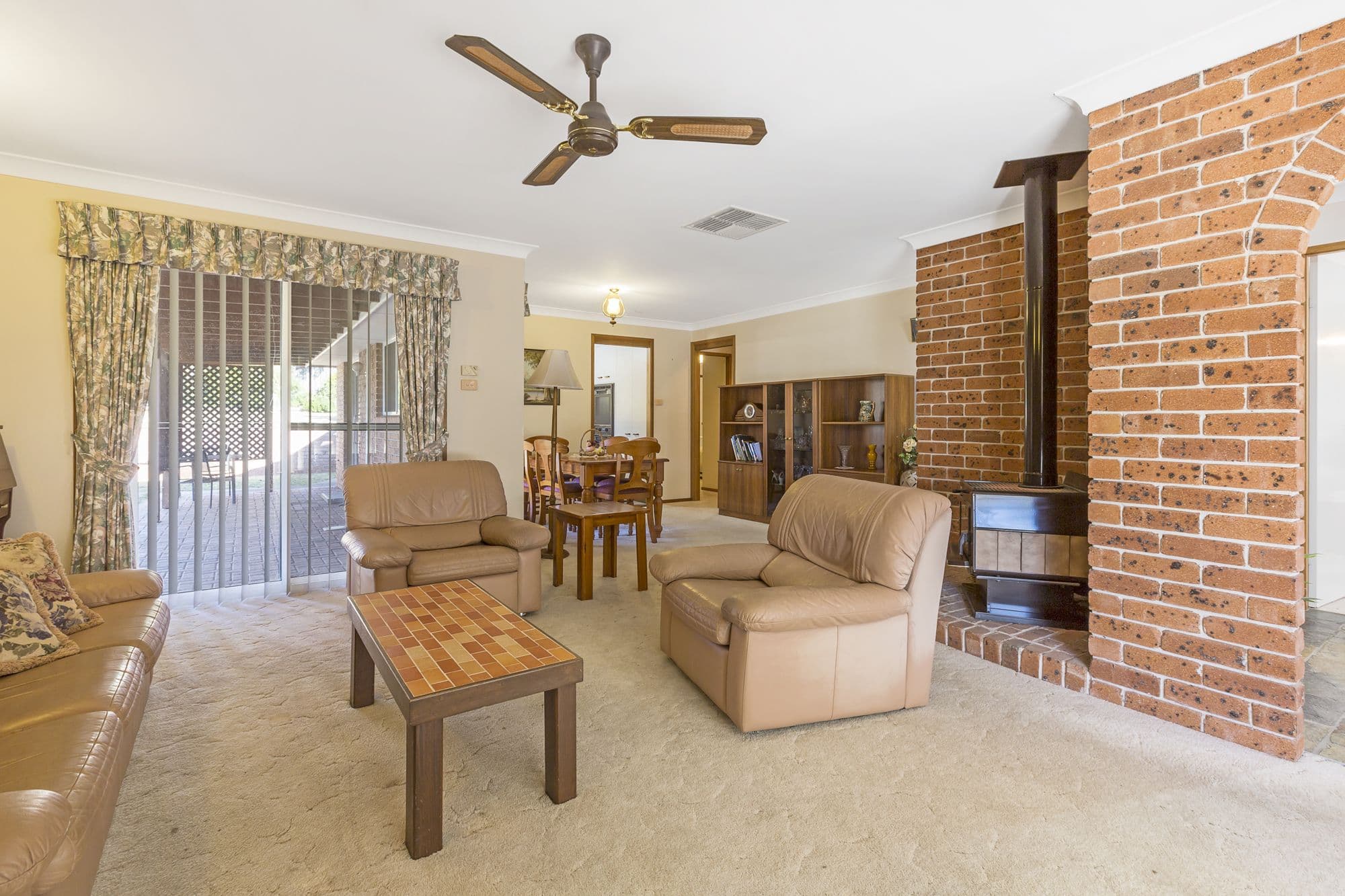 27 Windhover Crescent, Tamworth NSW 2340, Tamworth - Thumbnail 3