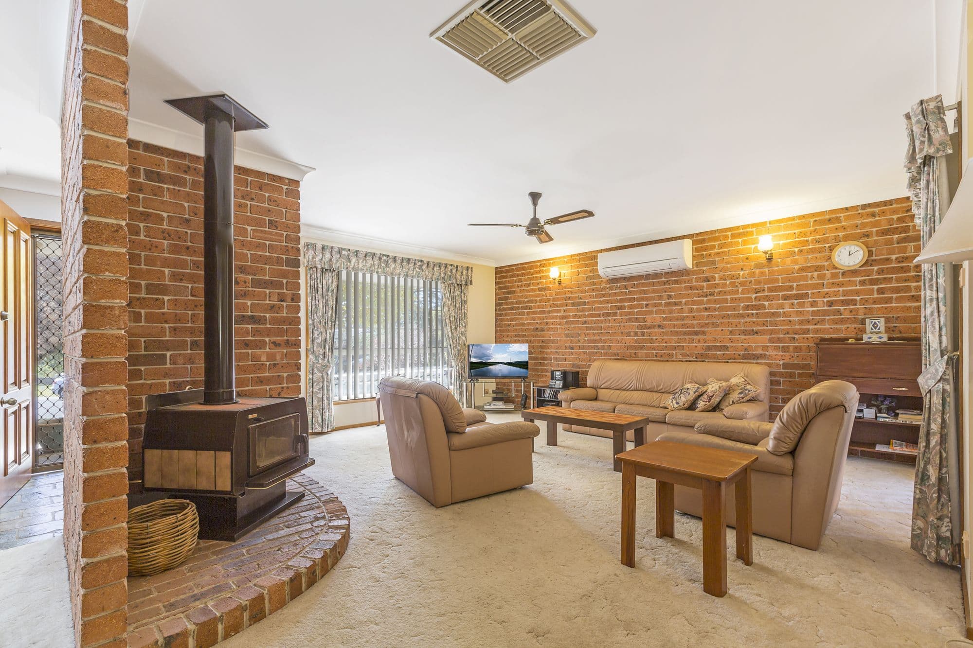 27 Windhover Crescent, Tamworth NSW 2340, Tamworth - Thumbnail 4