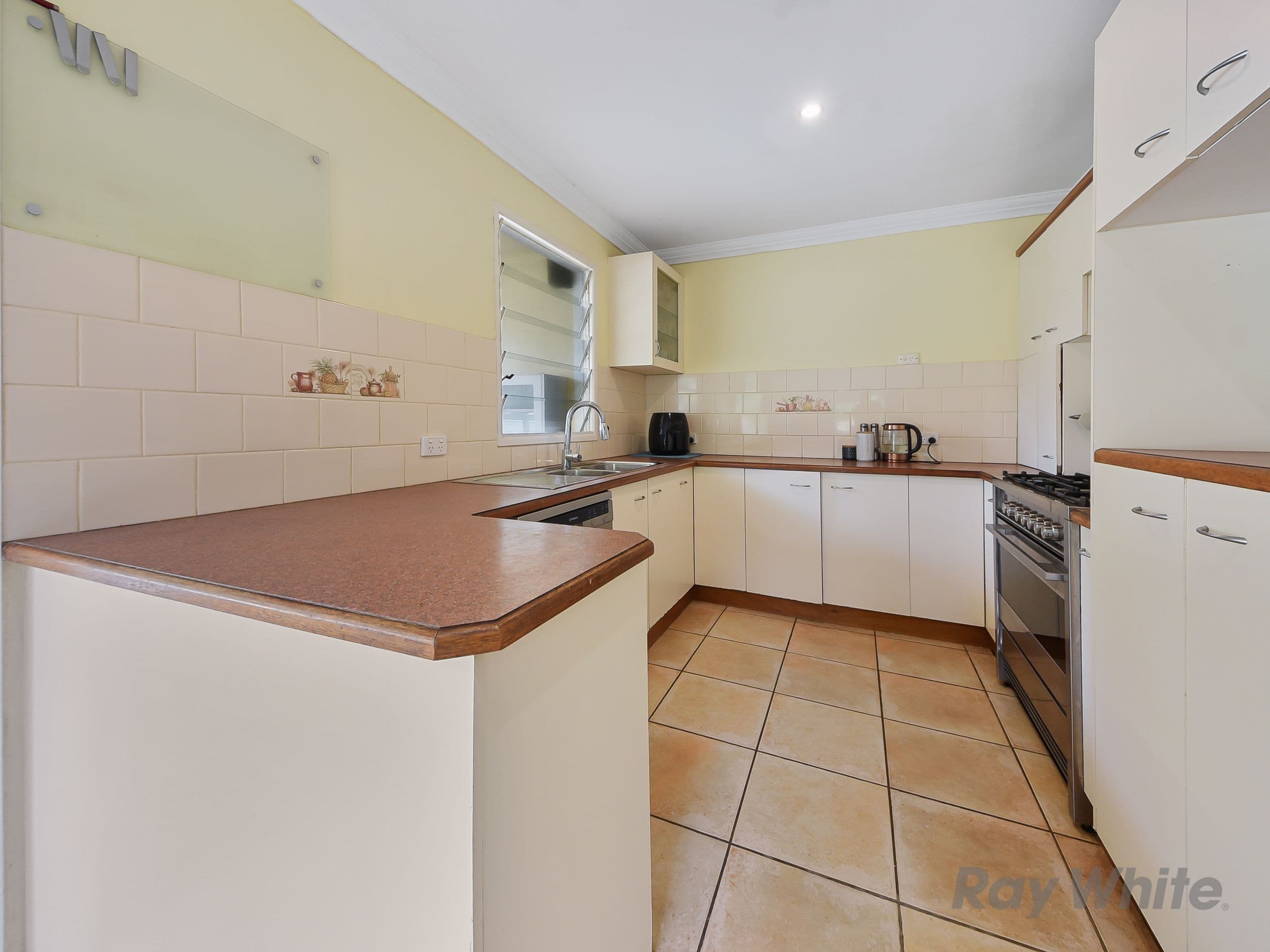 18 Pelleas Street, Bracken Ridge QLD 4017, Bracken Ridge - Thumbnail 6