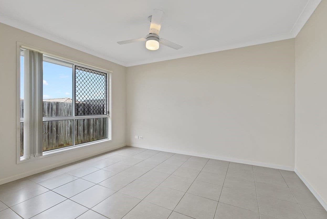 12 Severn Crescent, North Lakes QLD 4509, North Lakes - Thumbnail 7