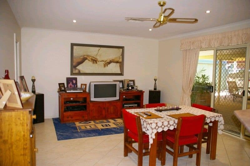 2 Sorrento Court, RENMARK SA 5341, Renmark - Thumbnail 7