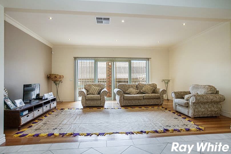 6 Shapiro Rise, South Morang VIC 3752, South Morang - Thumbnail 4