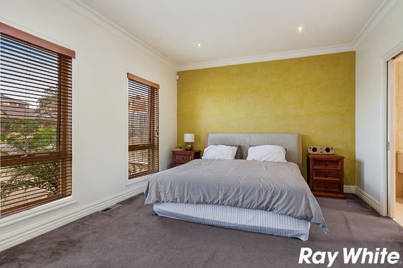 6 Shapiro Rise, South Morang VIC 3752, South Morang - Thumbnail 7