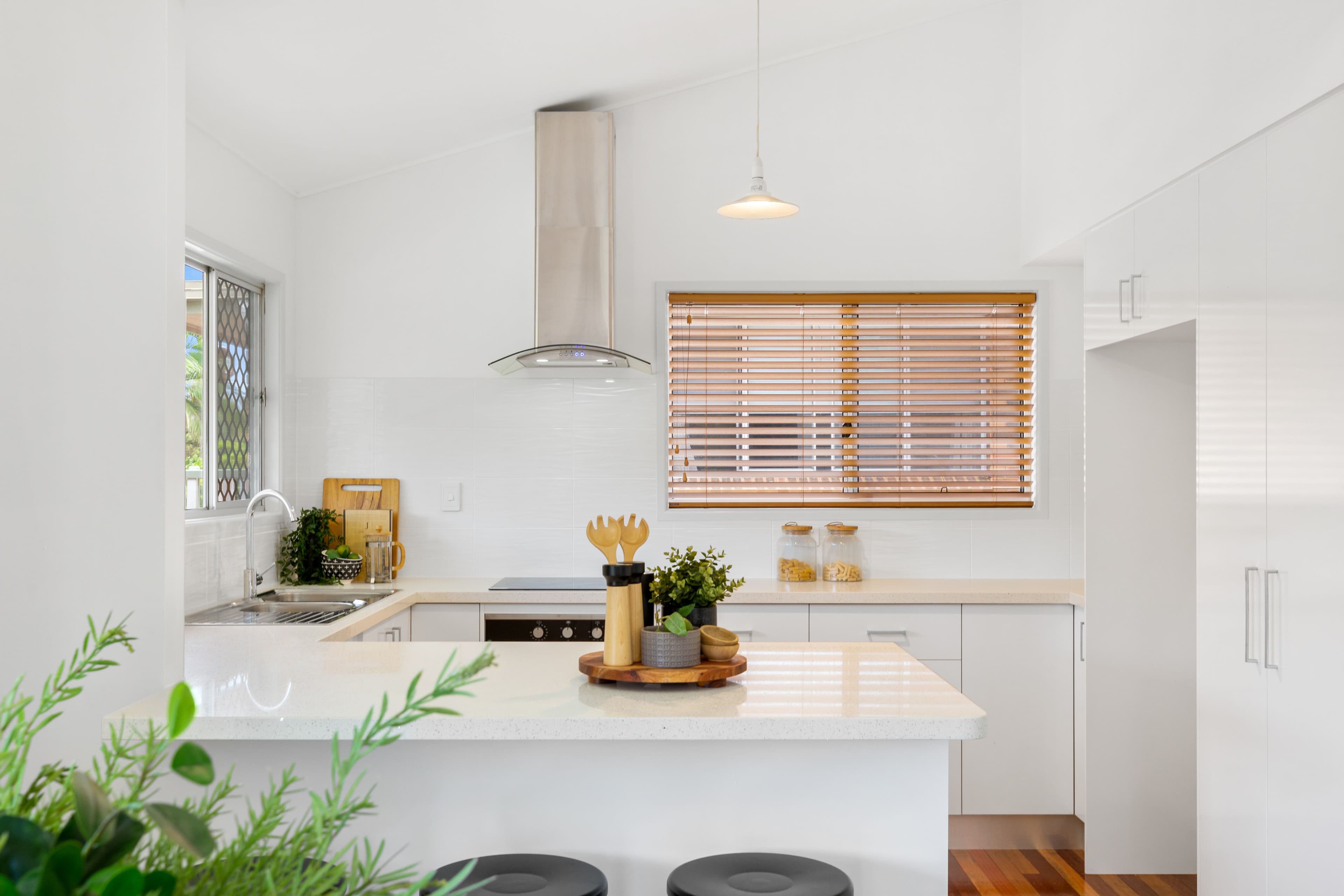 10 Warruga Street, The Gap QLD 4061, The Gap - Thumbnail 6