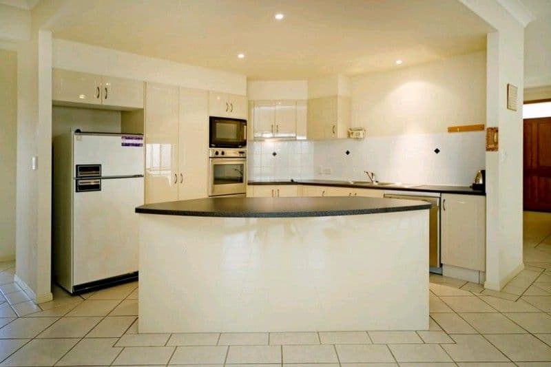 39 Lantau Crescent, VARSITY LAKES QLD 4227, Varsity Lakes - Thumbnail 3