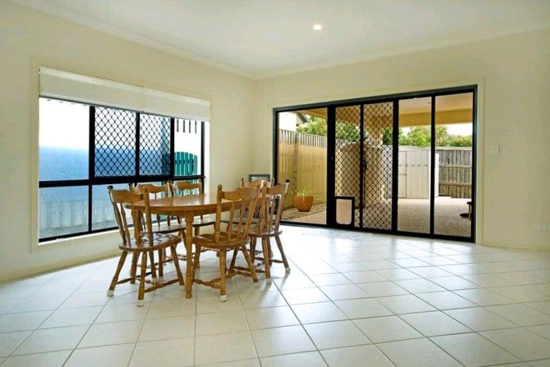 39 Lantau Crescent, VARSITY LAKES QLD 4227, Varsity Lakes - Thumbnail 4