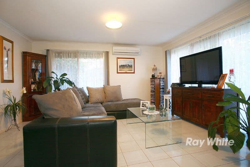6 Kurrajong Court, CRANBOURNE NORTH VIC 3977, Cranbourne North - Thumbnail 2