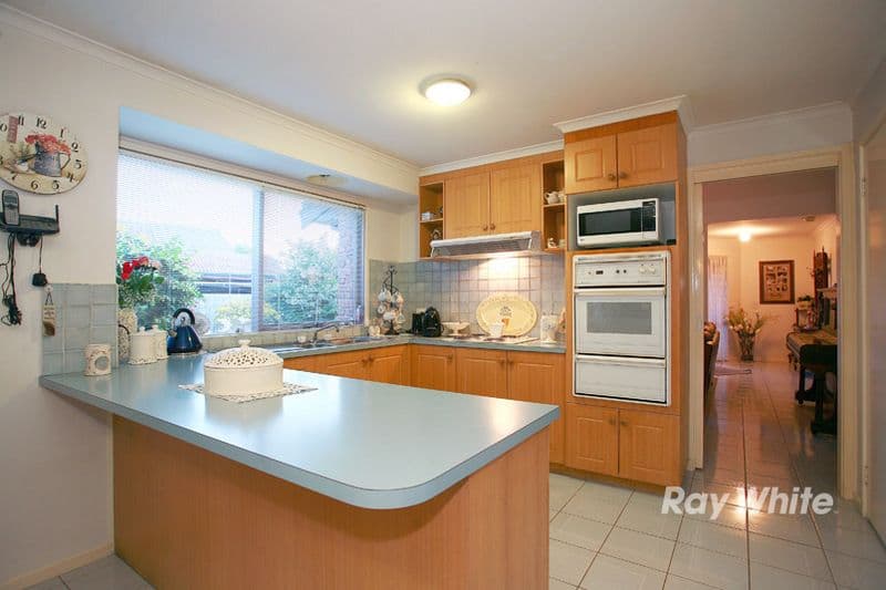 6 Kurrajong Court, CRANBOURNE NORTH VIC 3977, Cranbourne North - Thumbnail 3