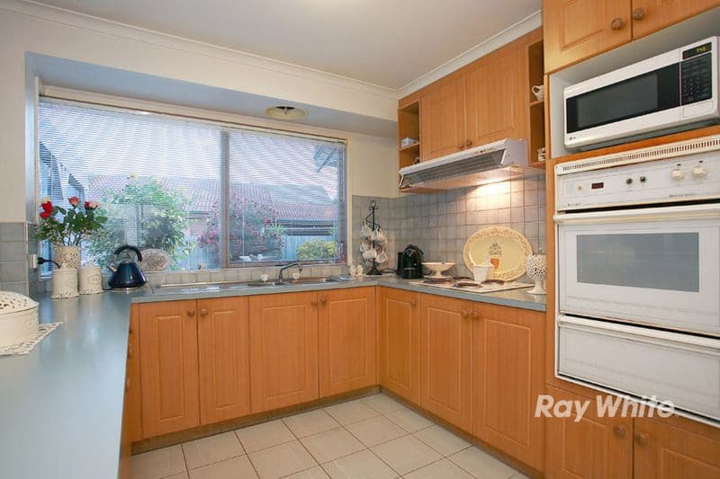 6 Kurrajong Court, CRANBOURNE NORTH VIC 3977, Cranbourne North - Thumbnail 8