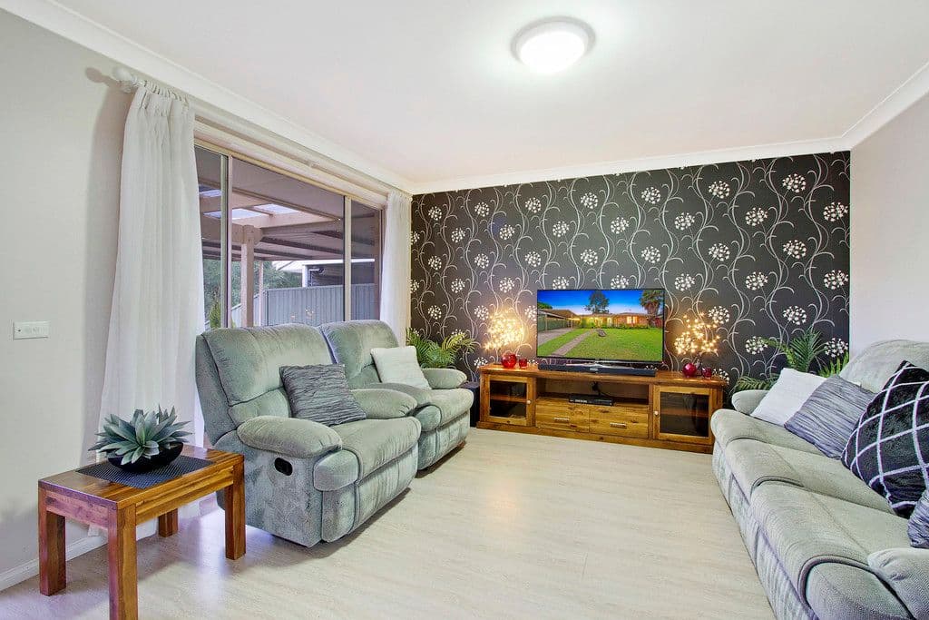 7 Finnan Place, Bligh Park - Thumbnail 3