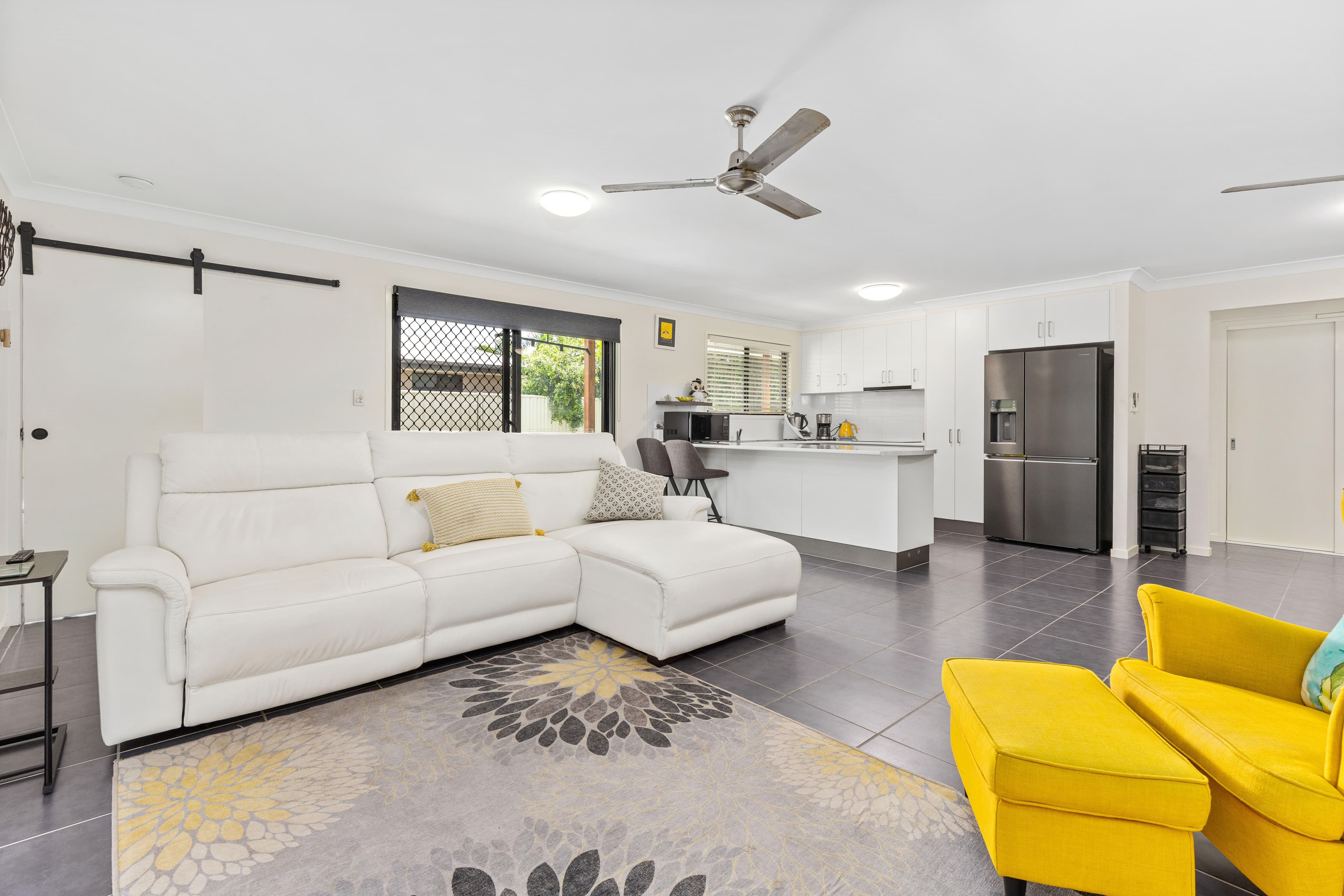 48 Mayfair Drive, Emerald QLD 4720, Emerald - Thumbnail 4