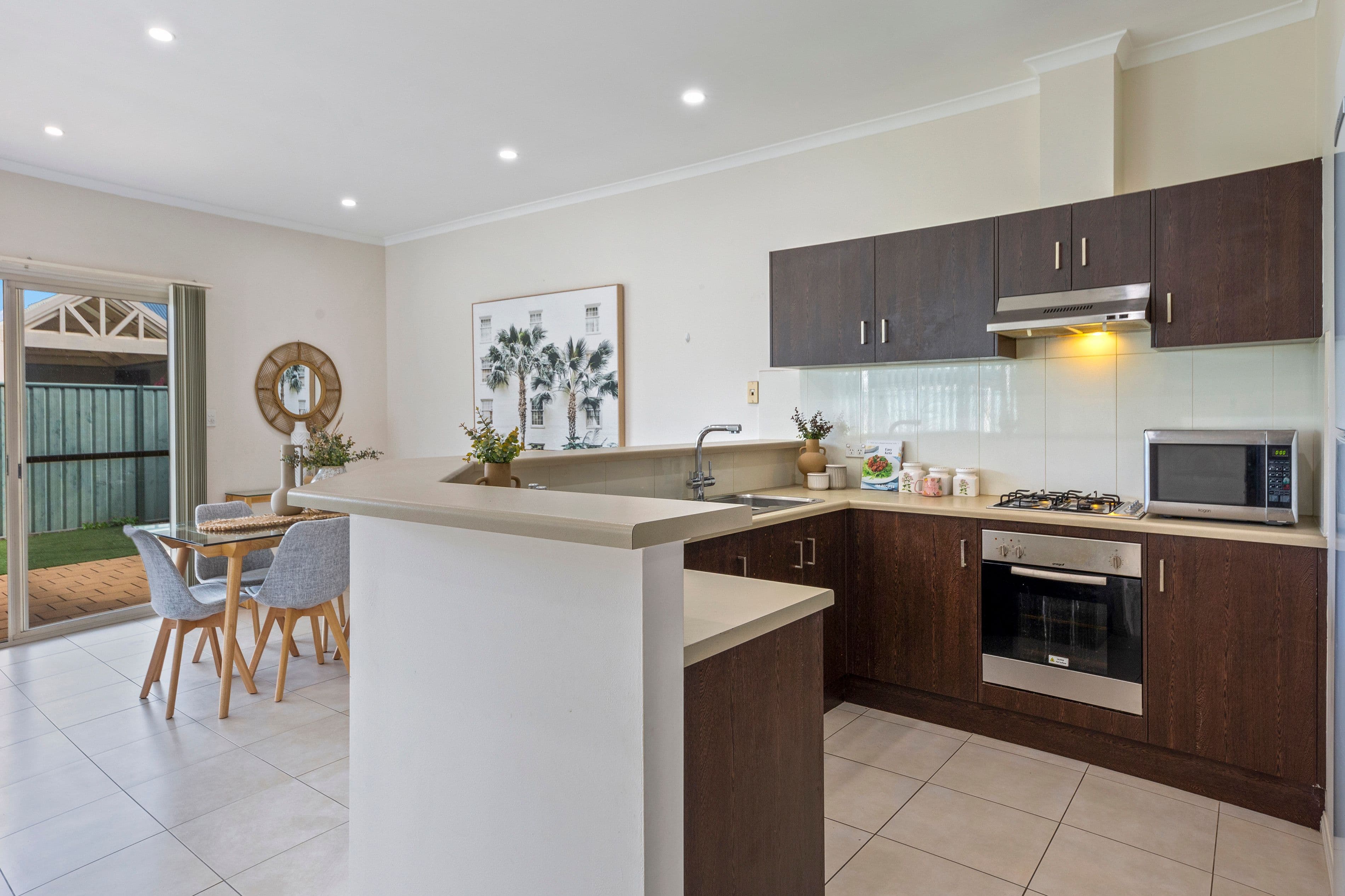 33 Newland Way, Mawson Lakes SA 5095, Mawson Lakes - Thumbnail 3