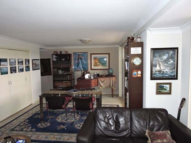 92 John Whiteway Drive, GOSFORD NSW 2250, Gosford - Thumbnail 2