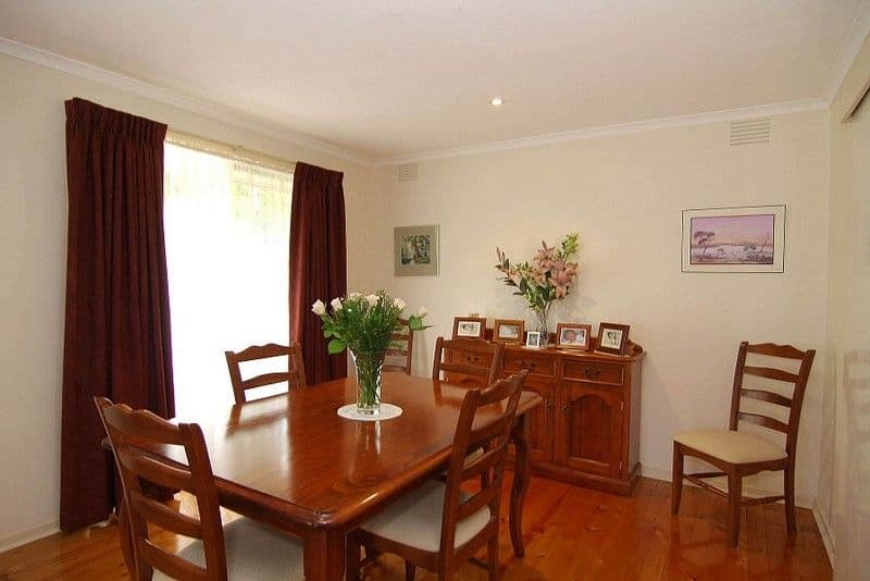 48 Mowbray Drive, WANTIRNA SOUTH VIC 3152, Wantirna South - Thumbnail 2