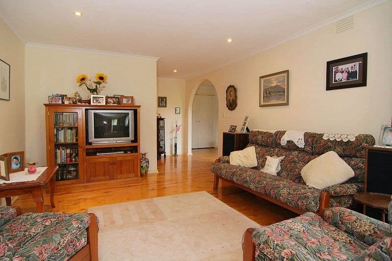 48 Mowbray Drive, WANTIRNA SOUTH VIC 3152, Wantirna South - Thumbnail 3