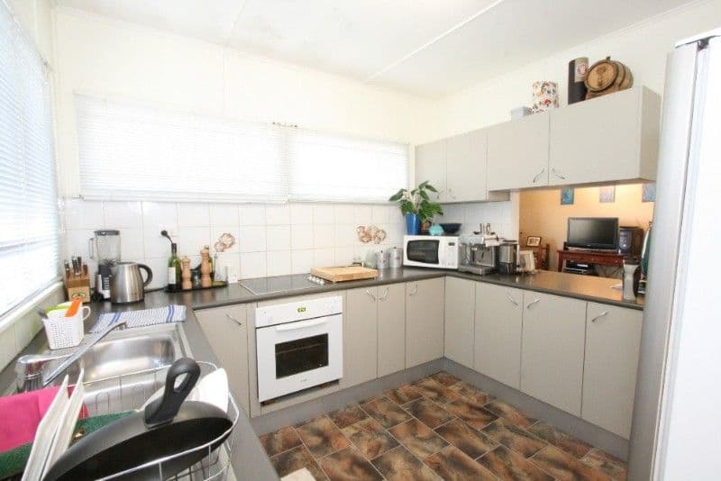 4 Ludwick Street, CANNON HILL QLD 4170, Cannon Hill - Thumbnail 3