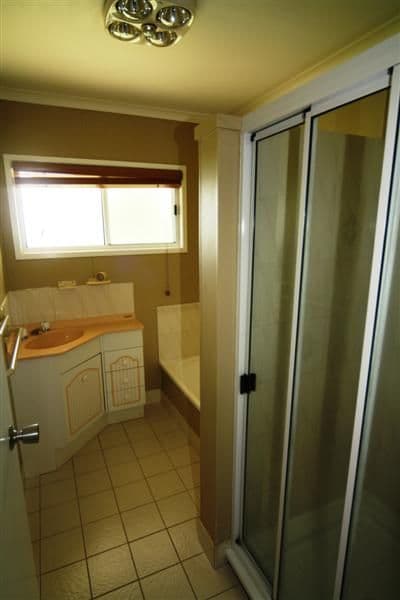 28 Owen Street, DALBY QLD 4405, Dalby - Thumbnail 6