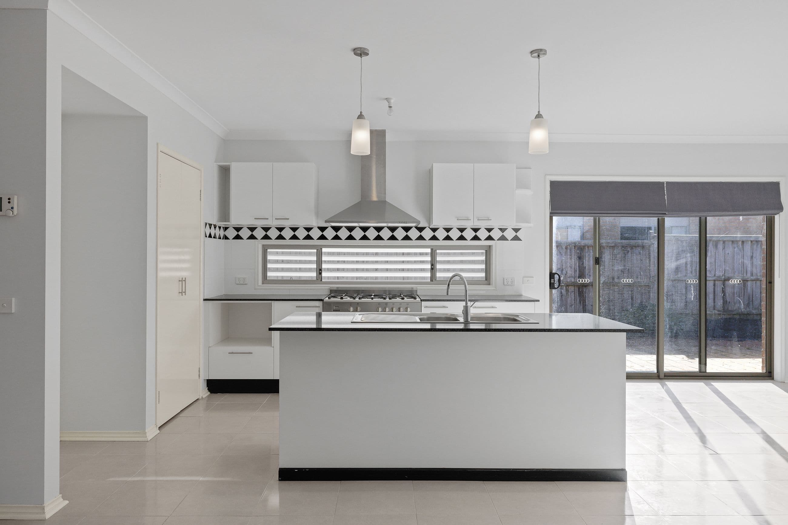 28 Grampian Boulevard, Cowes VIC 3922, Cowes - Thumbnail 2