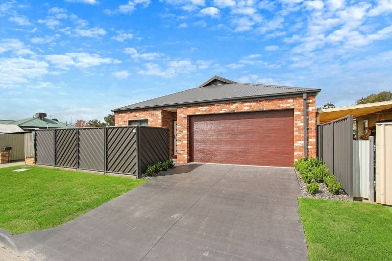 12 Hill Street, Wodonga VIC 3690, Wodonga - Image 1