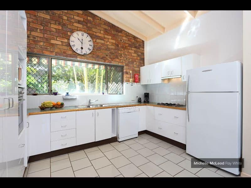 6 Pearra Place, CHAPEL HILL QLD 4069, Chapel Hill - Thumbnail 8
