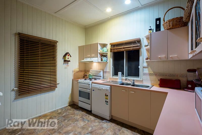 95 Milsom Street, COORPAROO QLD 4151, Coorparoo - Thumbnail 3