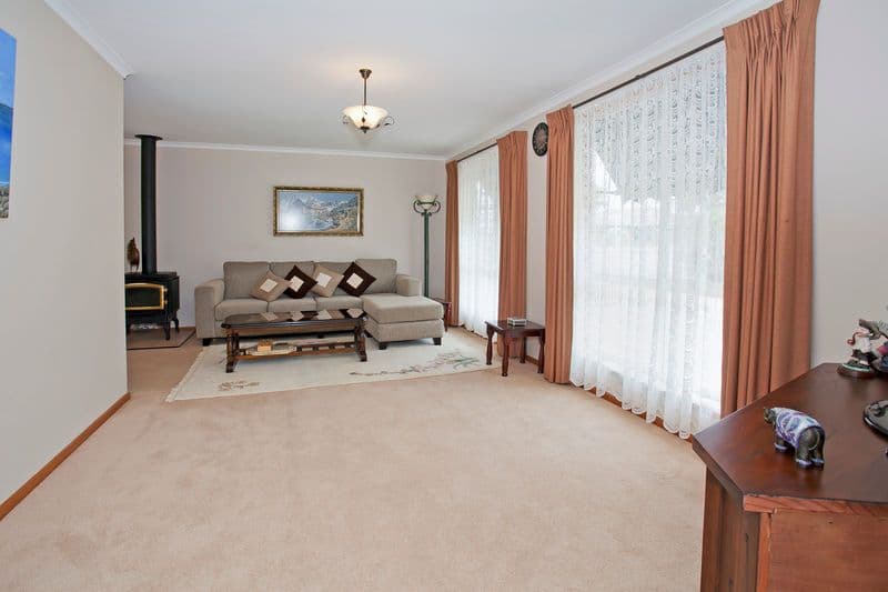 17  Rushden Close, BELL POST HILL VIC 3215, Bell Post Hill - Thumbnail 7