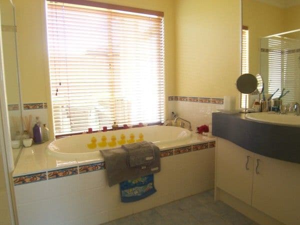 32 Clifton Park Drive, CARRUM DOWNS VIC 3201, Carrum Downs - Thumbnail 6