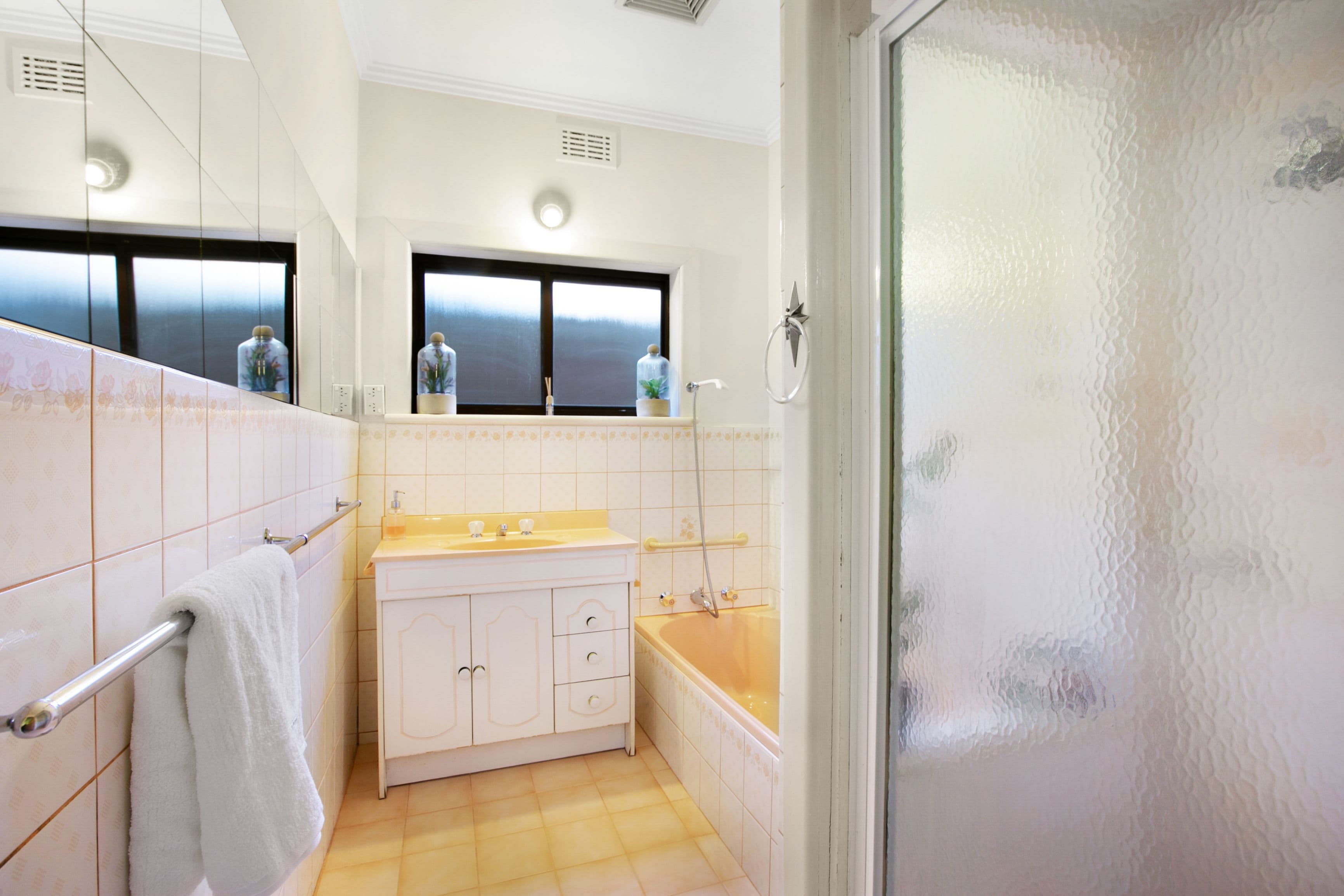 38 Carrington Road, Reservoir VIC 3073, Reservoir - Thumbnail 8