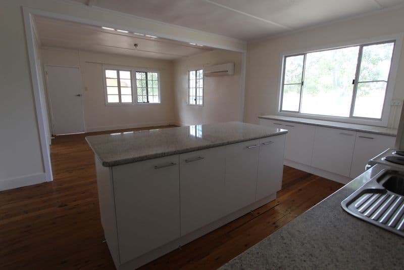 2 Grant Street, Charleville QLD 4470, Charleville - Thumbnail 4
