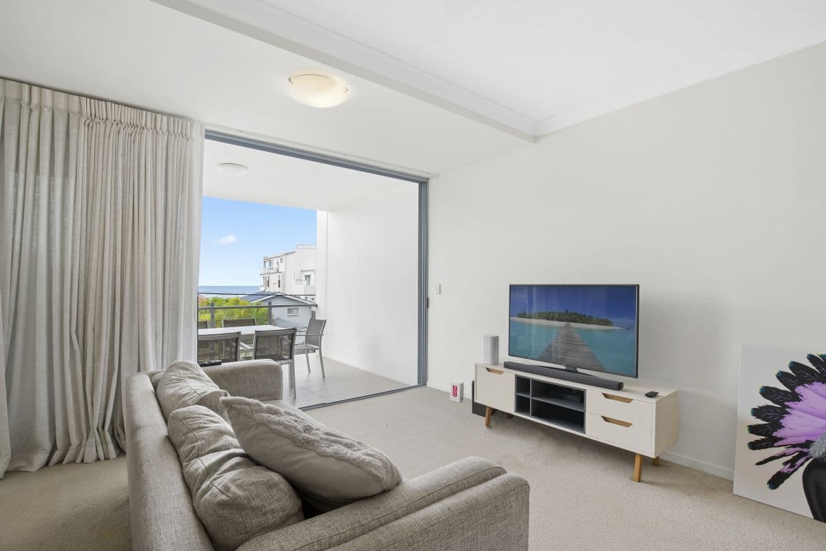 3 Third Avenue, Palm Beach QLD 4221, Palm Beach - Thumbnail 4