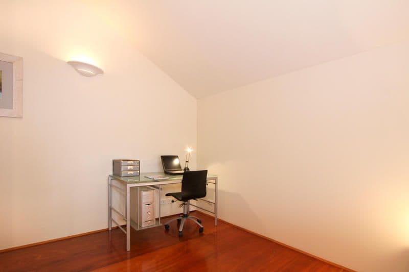 111 Chapel Street, St Kilda VIC 3182, St Kilda - Thumbnail 8