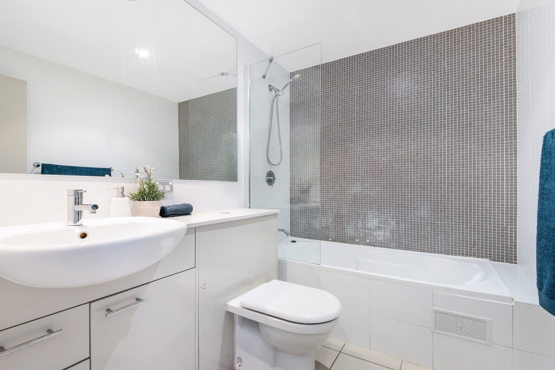2 Walker Street, Rhodes NSW 2138, Rhodes - Thumbnail 4