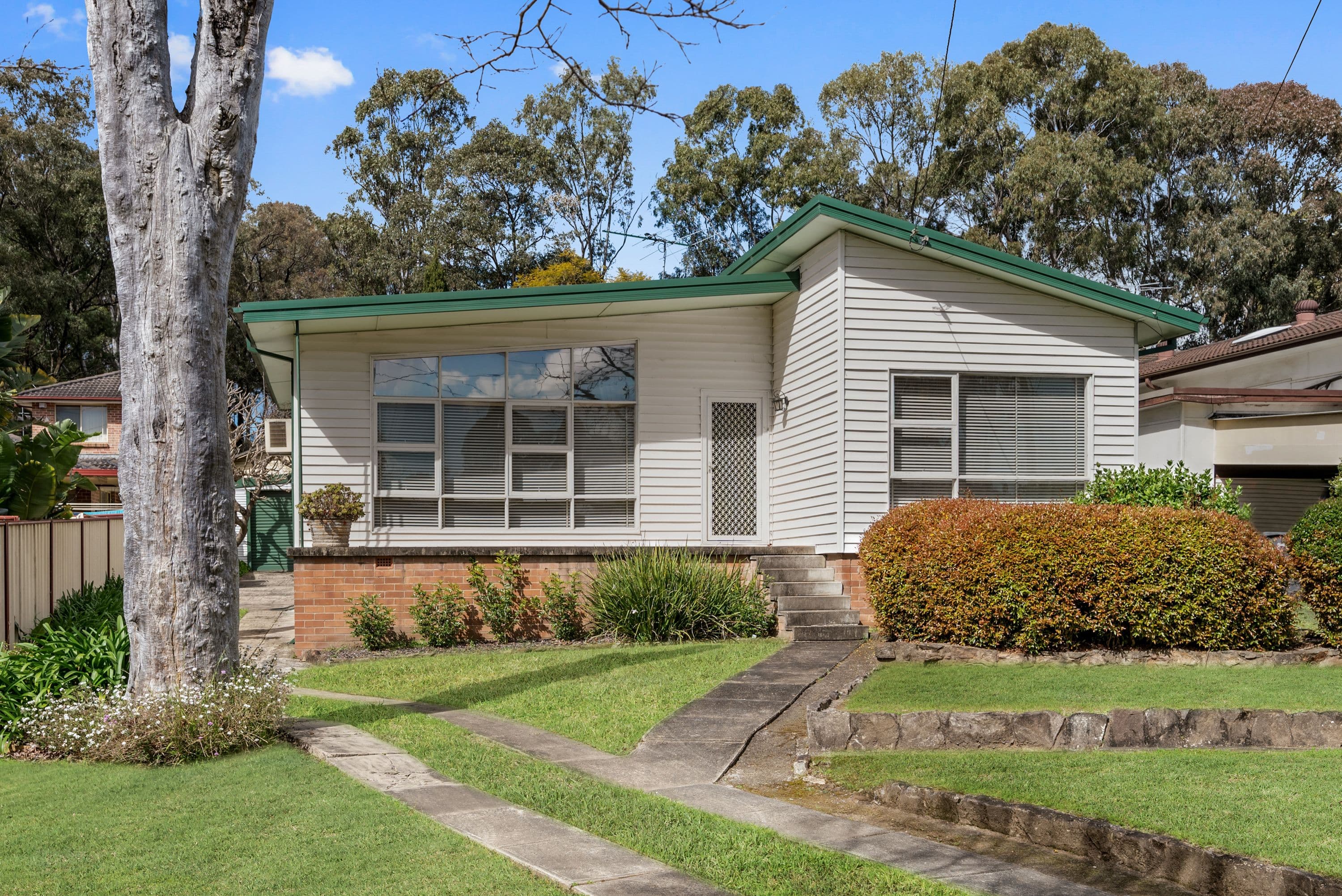 3 Macquarie Road, Ingleburn NSW 2565, Ingleburn - Thumbnail 2