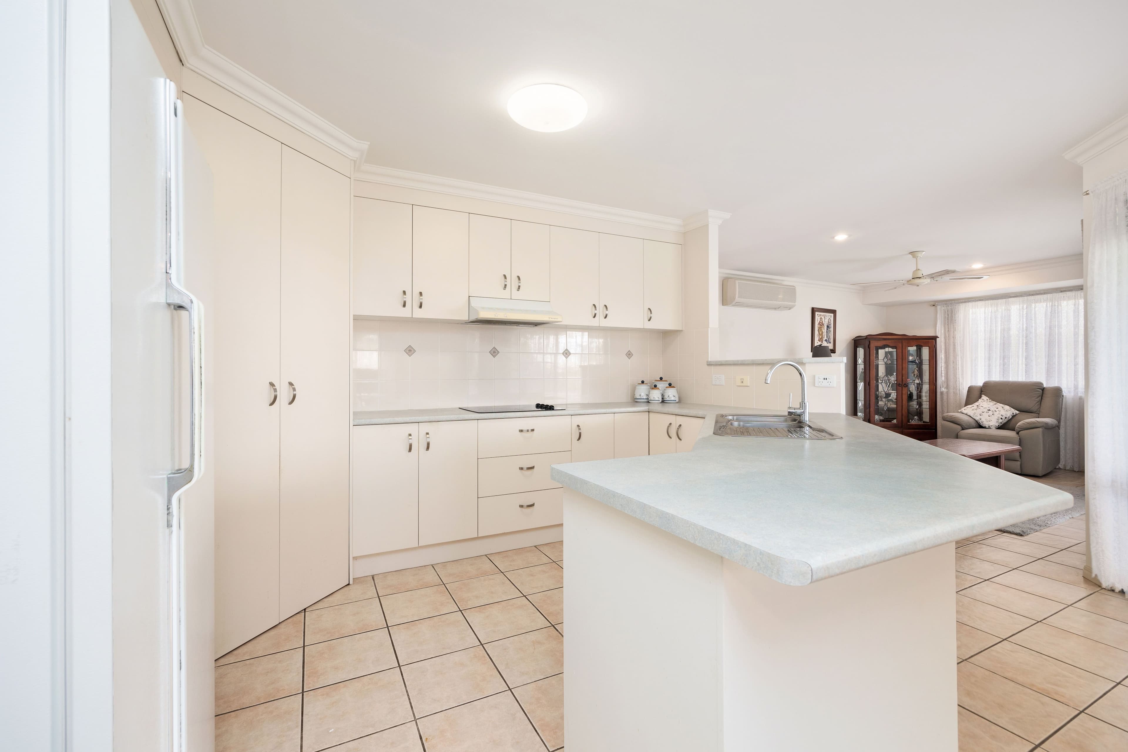 17 Abbey Court, Kawungan QLD 4655, Kawungan - Thumbnail 3