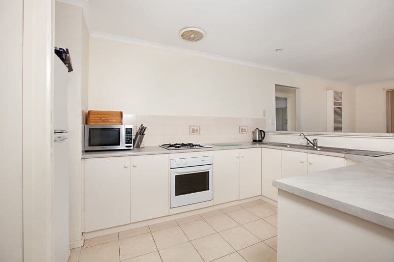 5 Churston Place, MOANA SA 5169, Moana - Thumbnail 2