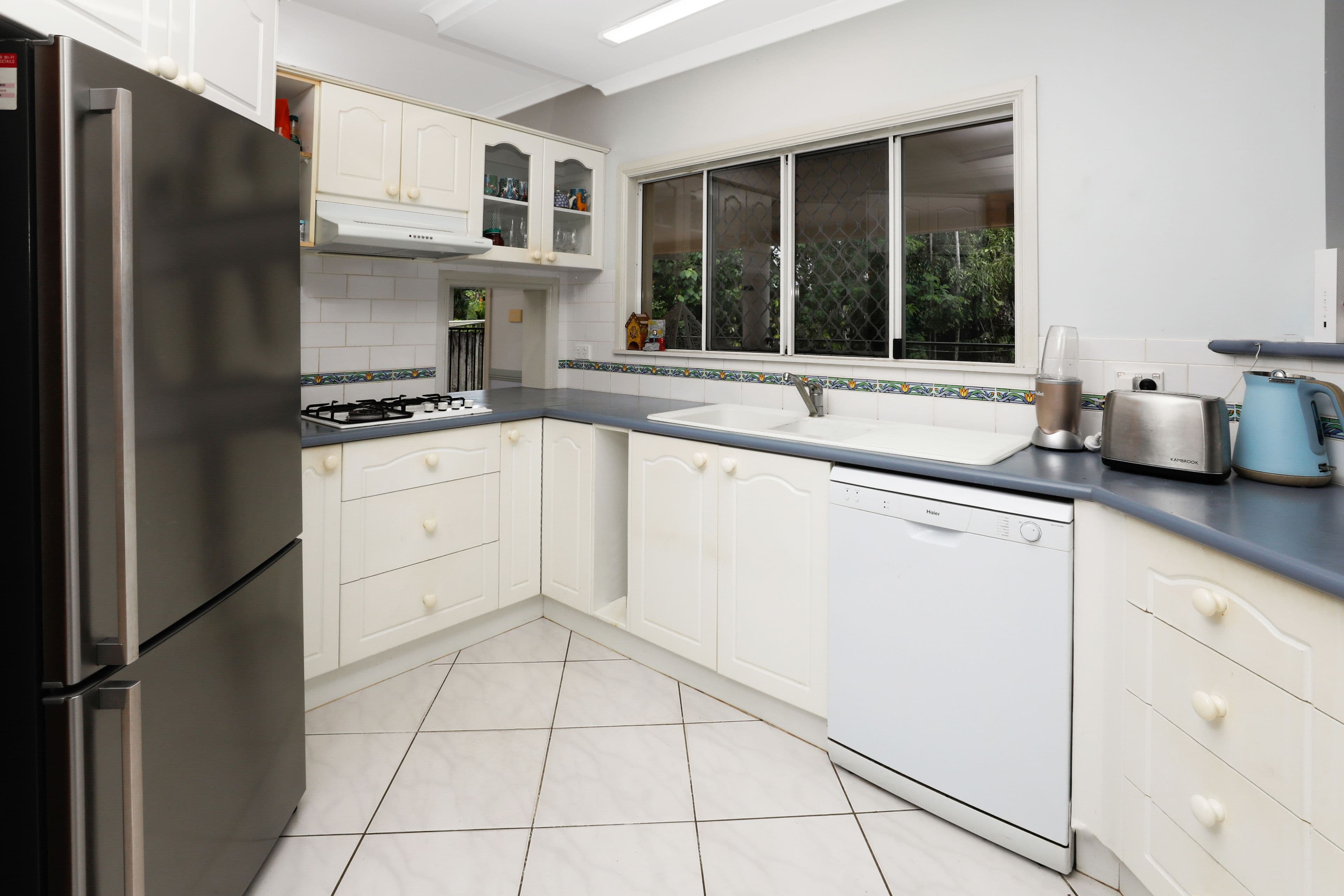 10 Moresby Street, Trinity Beach QLD 4879, Trinity Beach - Thumbnail 4