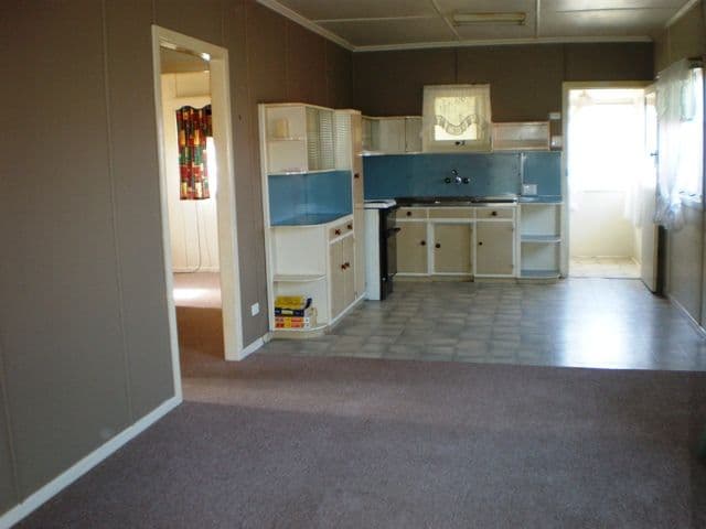 24  Sorrento Street, MARGATE QLD 4019, Margate - Thumbnail 3