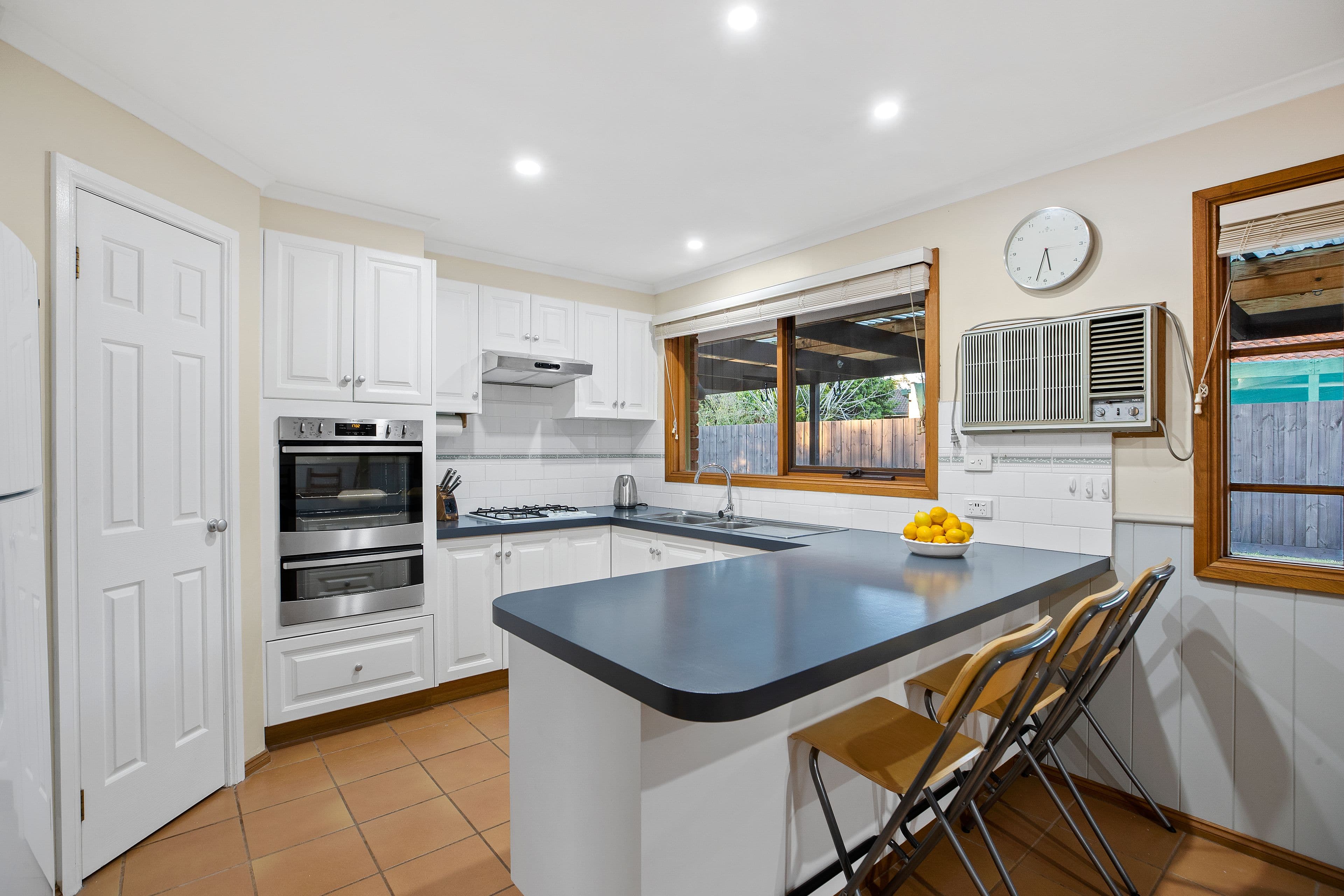 6 Exell Court, Wantirna South VIC 3152, Wantirna South - Thumbnail 4