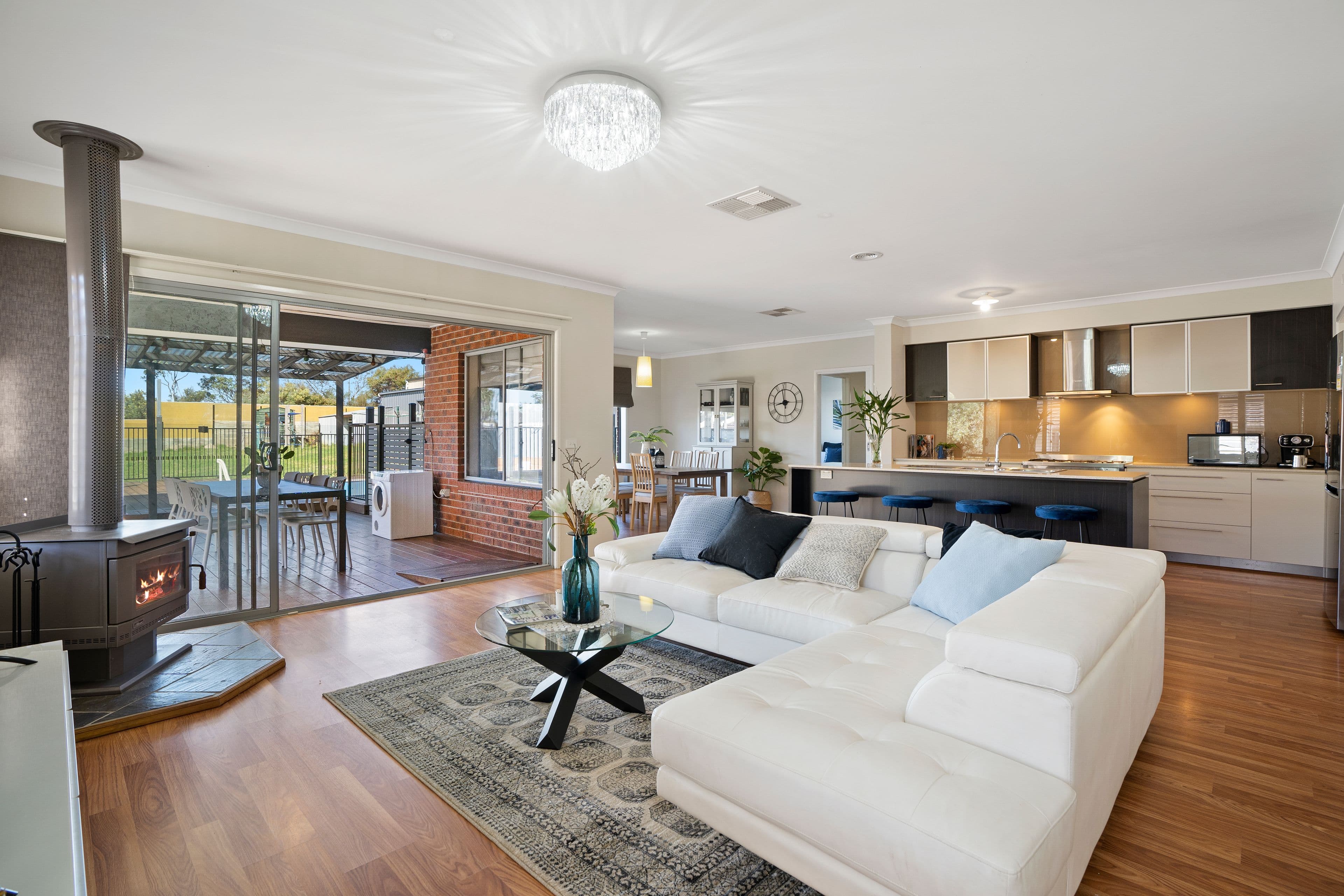 3 Avenview Drive, Narre Warren North VIC 3804, Narre Warren North - Thumbnail 3