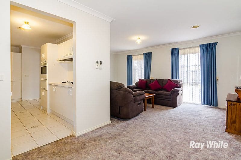 10 Bronhill Court, Cranbourne West VIC 3977, Cranbourne West - Thumbnail 8